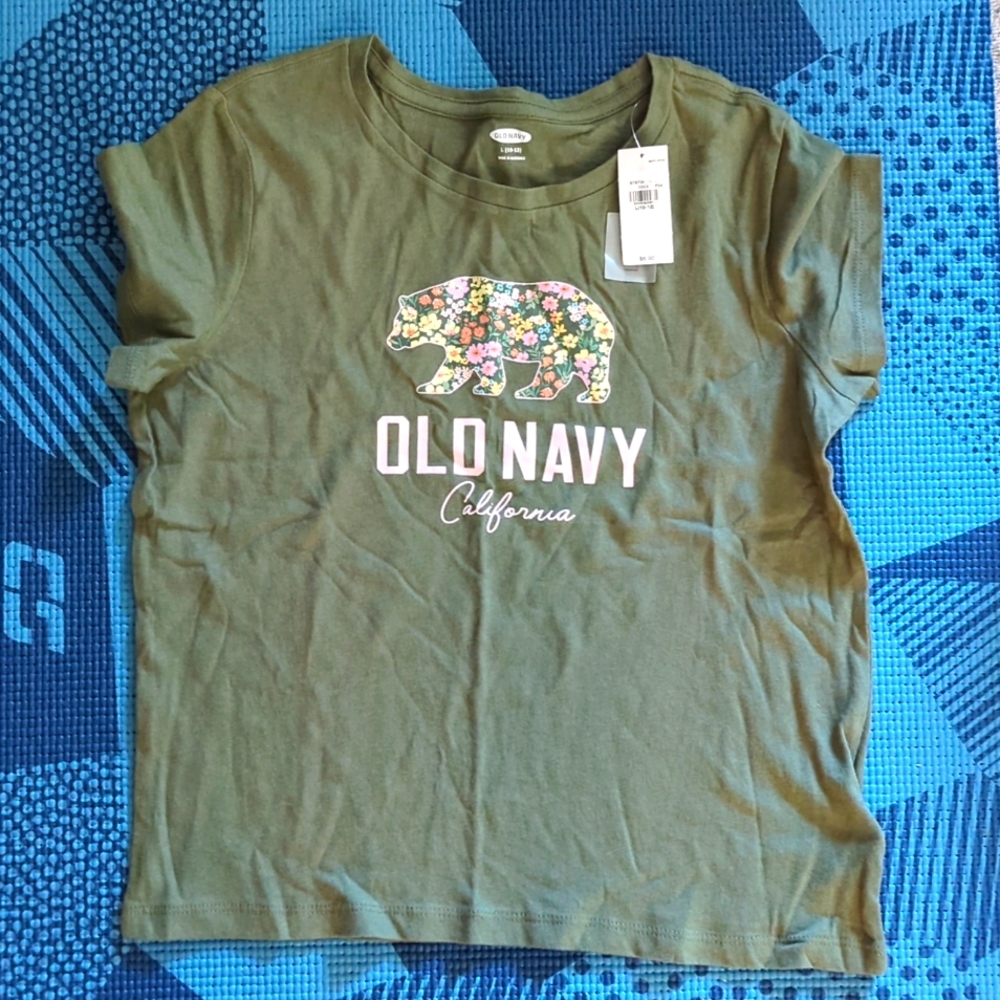 Old Navy T-shirt